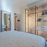 Greenlake Apt&parking