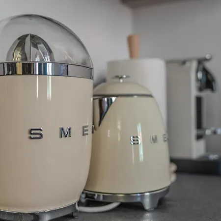 Greenlake & Parking *