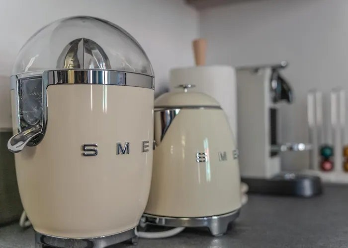 Greenlake & Parking *